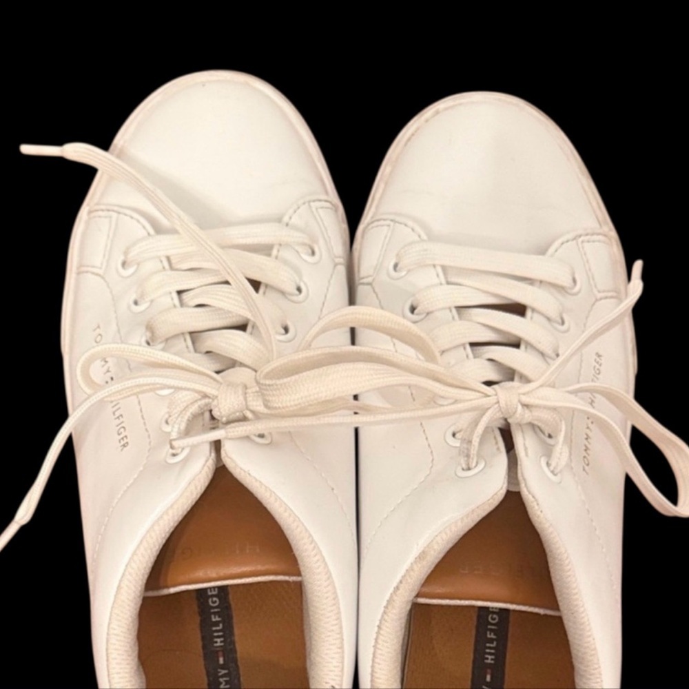 Tommy Hilfiger Women's White and Tan Sneakers | 8M - Picture 7 of 10